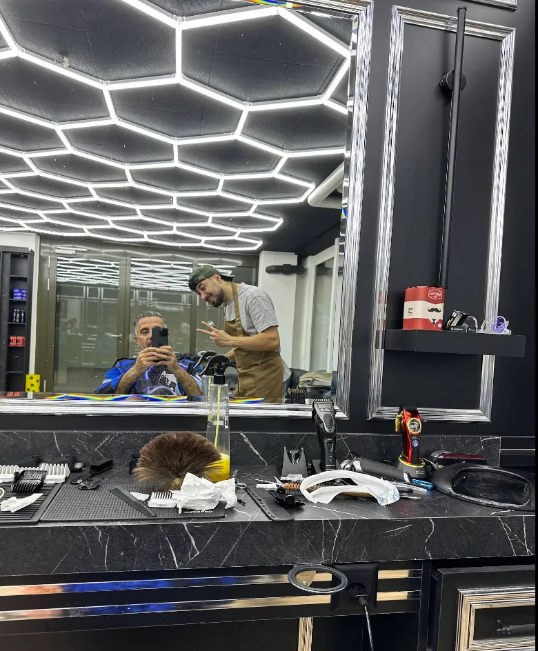 Barber bei Karizma Barbershop Luzern
